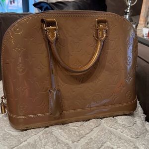Authentic  Louis Vuitton Alma beach, Patton, leather bag